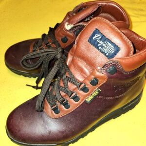 Vasquez Hiking Boots